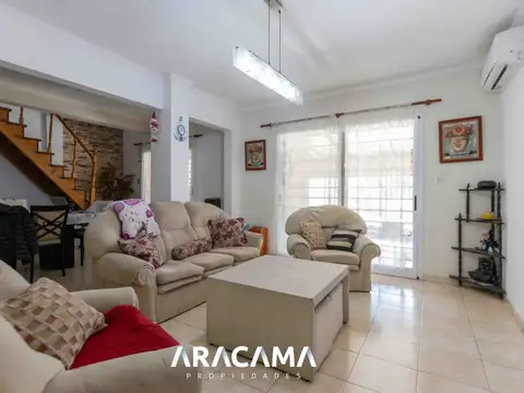 Casa 4 ambientes con 3 baños