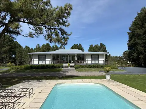 Casa en Venta en Carmelo, USD 1.150.000