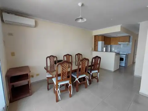 Departamento en Alquiler en Abasto, $ 550.000