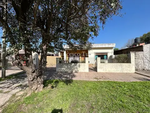 Casa en venta 3 ambientes en La Reja Moreno