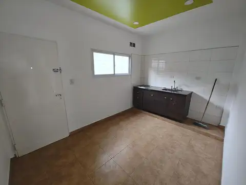 Duplex en alquiler en centro de G. de Laferrere