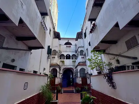 Avenida Rivadavia 1100