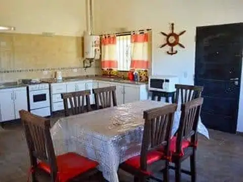 Casa 7 ambientes con 3 baños