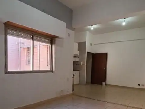 Departamento de 3 Ambientes Muy Luminoso en Villa Ballester