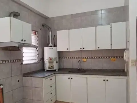 Lafayette 3500, Piso 2