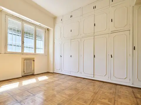 Departamento en PB 3 ambientes con patio en Caballito