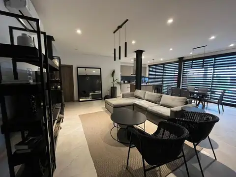 Depto Tipo Casa en Venta de 4 ambientes