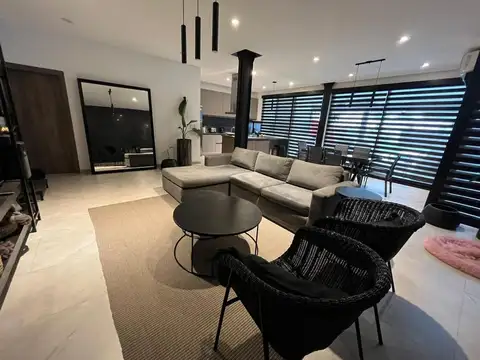 Depto Tipo Casa en Venta en Villa Devoto, USD 505.000