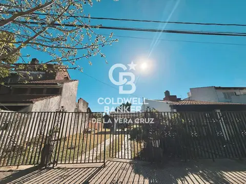 Casa con gran terreno (877m2) en Guadalupe Este A. Godoy al 6600