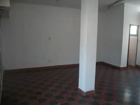 Local en Alquiler en Cámara, $ 360.000