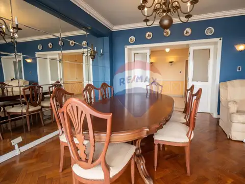 Departamento 8 ambientes con 3 baños
