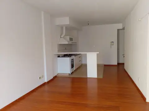 Alquiler de Monoambiente con Cochera en Caseros - Tres de Febrero