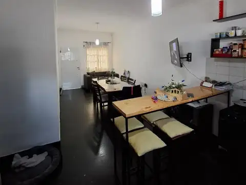 Casa 3 ambientes con 1 baño