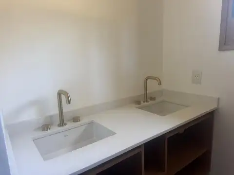 Casa a la Laguna en Venta - El Naudir Aguas Privadas