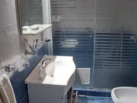 Casa en venta de 2 dormitorios c/ cochera en Parque Casado