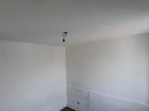 Departamento en Venta en Flores Sur, USD 130.000