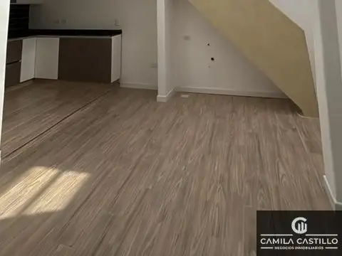 Depto Tipo Casa en Venta de 2 dormitorios