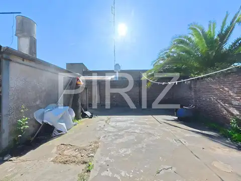 Casa 3 ambientes con 1 baño
