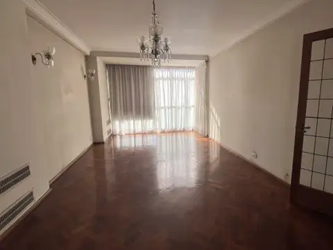 9 de julio 1321 - Piso exclusivo de 3 dormitorios con cochera