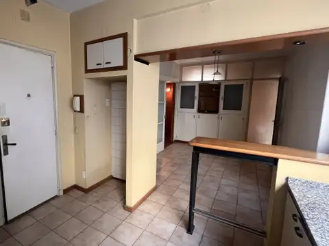 9 de julio 1321 , Piso 6