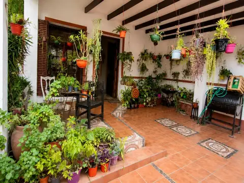 Depto Tipo Casa 4 ambientes con 2 baños