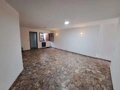 Depto Tipo Casa en Alquiler de 2 dormitorios