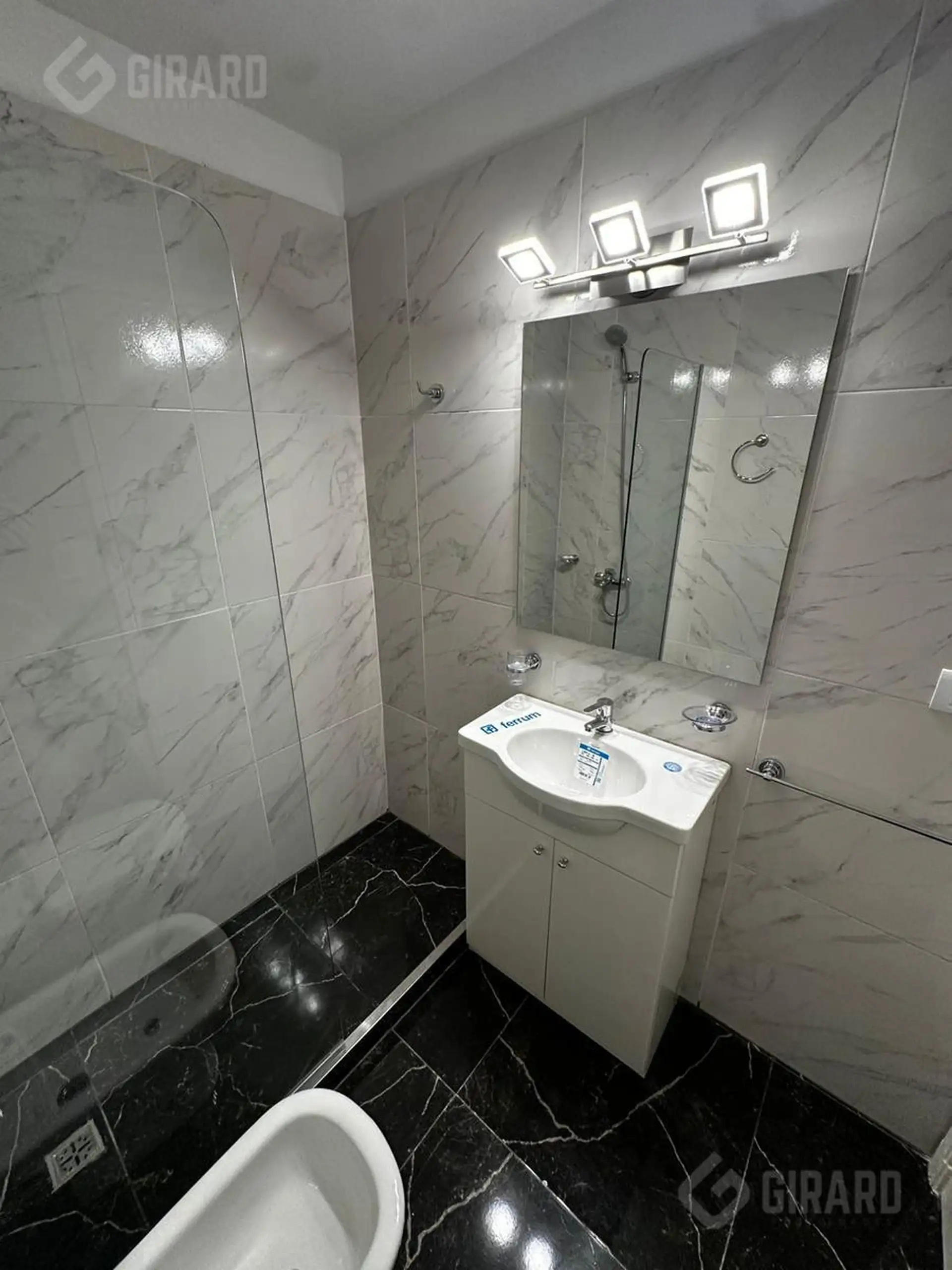 Depto 2 amb, 36m² con balcón — Centro