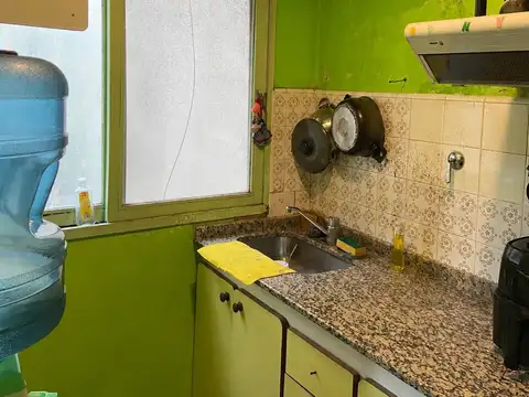 VILLA BALLESTER CENTRO: DEPARTAMENTO DE 2 AMBIENTES A REFACCIONAR. CONSULTE