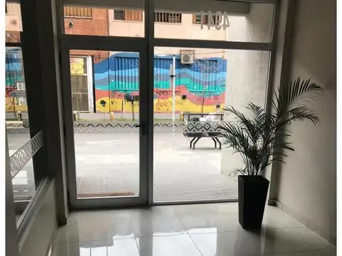 Edificio Comercial - Caseros