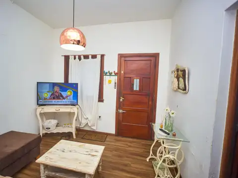 Depto Tipo Casa en Venta 40 años