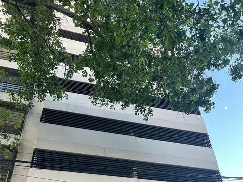 VENTA COCHERA AV PELLEGRINI 3400