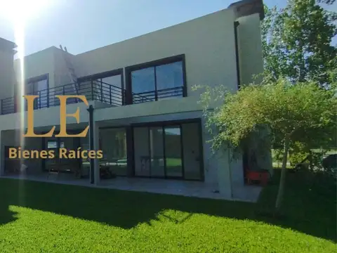 Casa en Venta al Noroeste