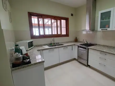 Casa en Venta en Bernal, USD 249.900