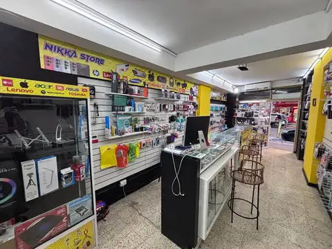 Local en Venta Via Púb.