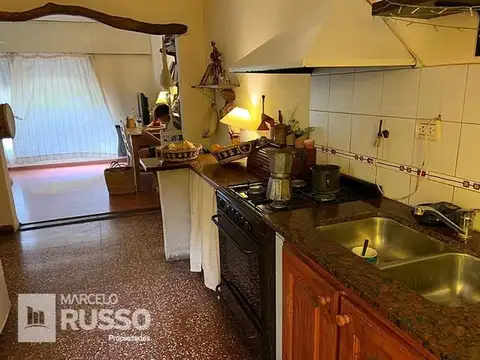 Casa 4 ambientes con 1 baño