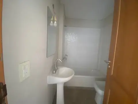 San Martin 458 , Piso 4