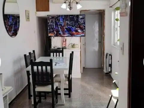 VENDO CASA DE DOS DORM. B °GRAL BUSTOS