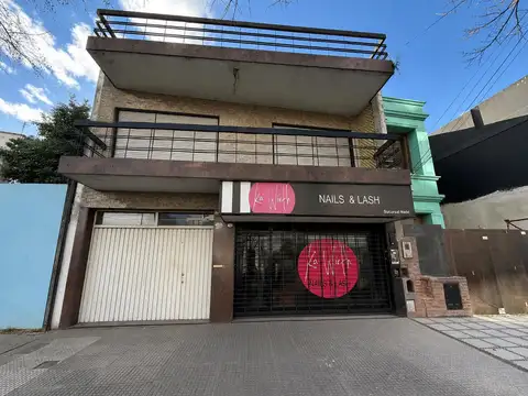 ALQUILER - CASA - LOCAL - IDEAL PARA EMPRENDIMIENTO - CUATRO AMBIENTES - AVENIDA - LINIERS