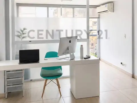 Excelente 3 ambientes Apto Profesional sobre Av. Corrientes – Ideal Vivienda o Inversión.
