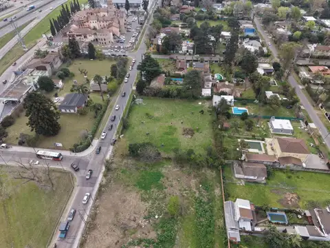 LOTE EN VENTA EN BENAVIDEZ