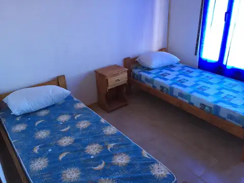 Casa en Alquiler Temporal con 3 cocheras