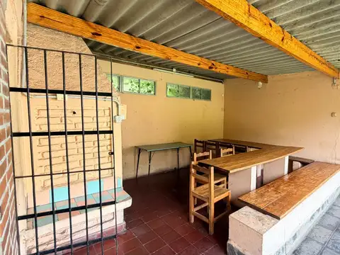 Casa 4 ambientes con 1 baño