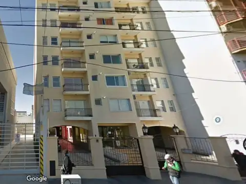 2 AMBIENTES AMPLIOS COCINA SEPARADA CON COCHERA