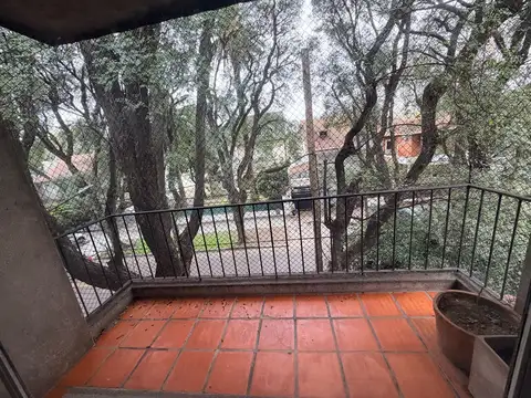 Departamento 4 ambientes con 3 baños
