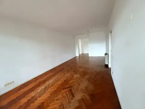 Alquiler Departamento 3 Dormitorios + Dependencia en Olivos