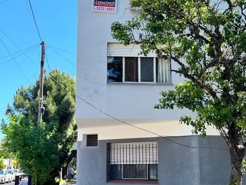 Venta Monoambiente 27m2 cocina,terreza comun en Martinez
