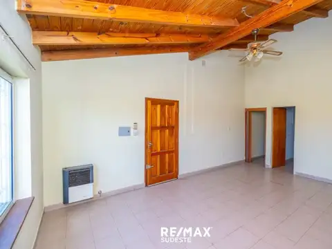 Casa 3 ambientes con 1 baño