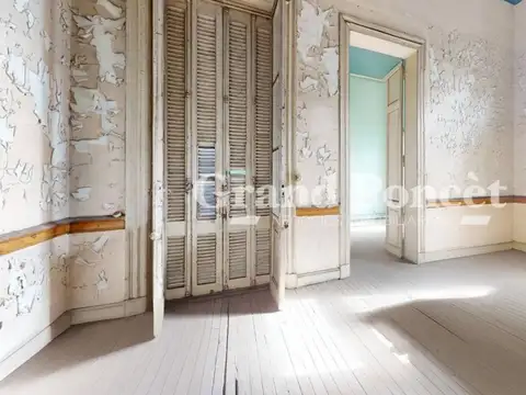 Depto Tipo Casa 6 ambientes con 1 baño
