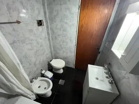 Depto Tipo Casa 2 ambientes con 1 baño