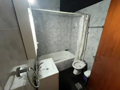 Depto Tipo Casa en Venta en Lanús Oeste, USD 47.000